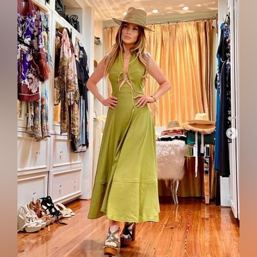 Closets to Die For Follow Game - Picture 4 of 7